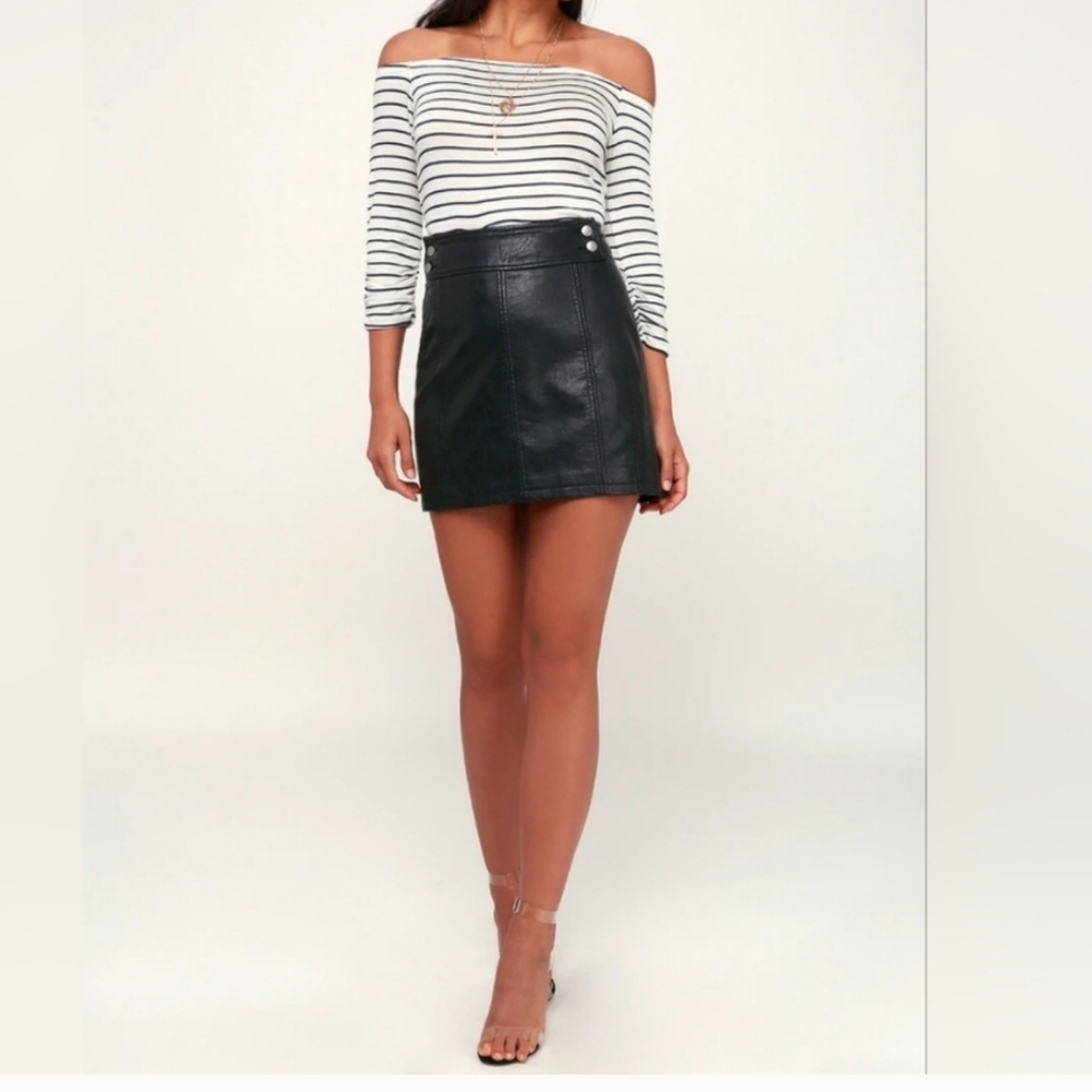 Free People Black Faux Leather Mini Skirt Size 8